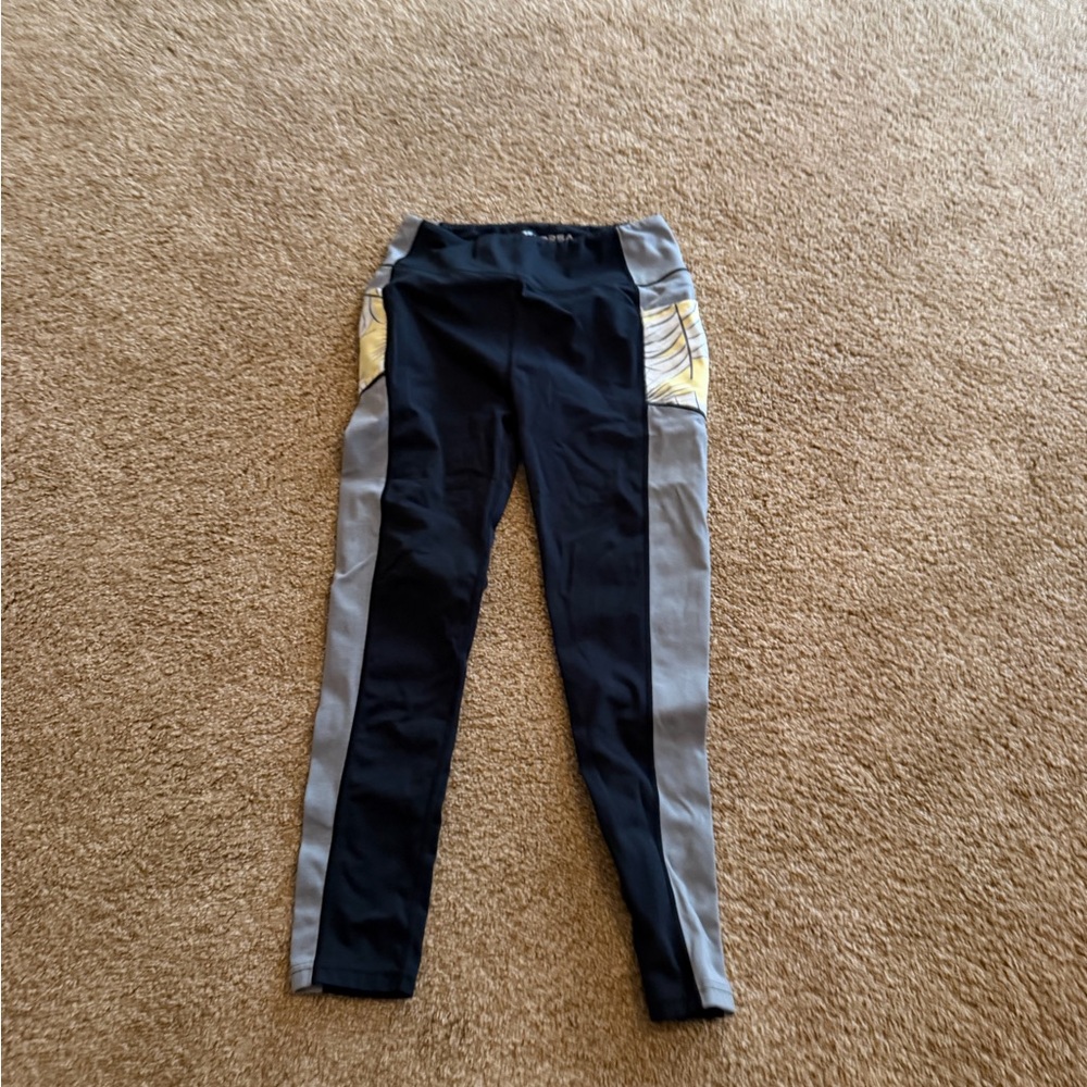 Korsa Black and Gray Leggings